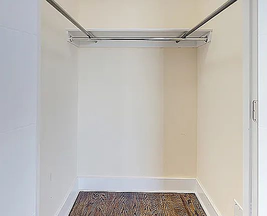 4th image of 216 Edgecombe Ave #1B