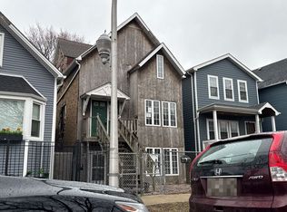 2962 W Nelson St, Chicago, IL 60618