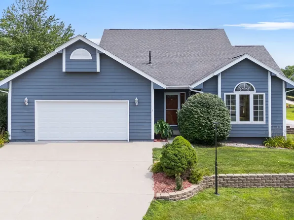 5099 Clover Ridge Rd, Panora, IA 50216