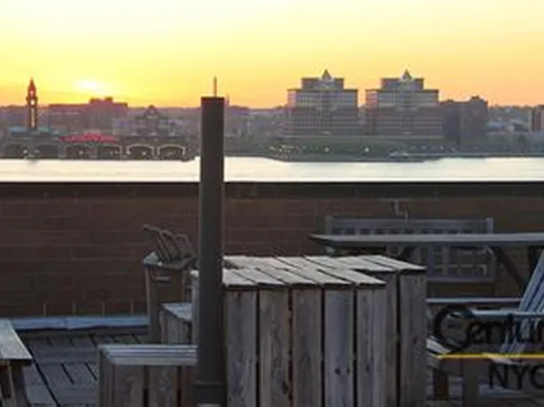 130 Barrow Street image 1 of 7