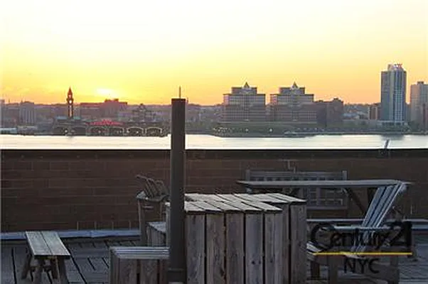 Sold by Century 21 NY Metro | media 9