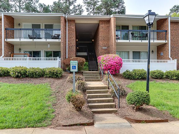 3rd image of 4513 Edwards Mill Rd APT C