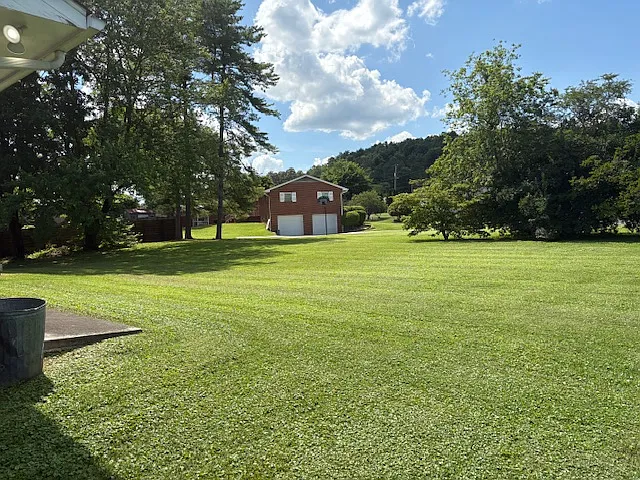 5809 Holston Dr — Photo 13