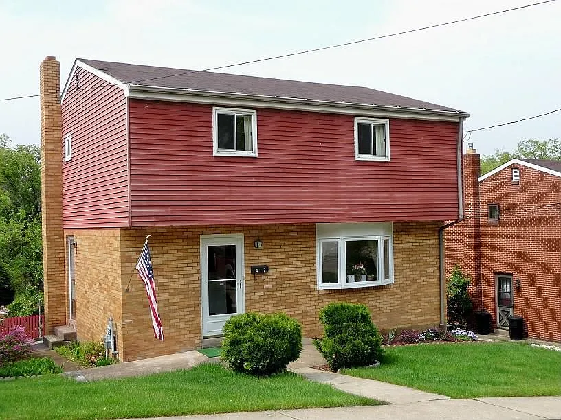 47 Lacona St photo 1