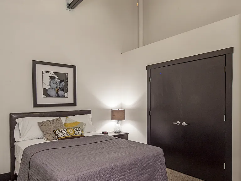 Ceiling fan in loft bedroom at 3 Points Loft.