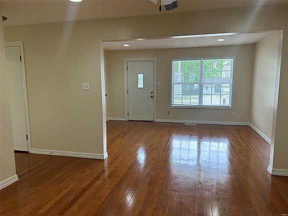 4th image of 2313 Perkins Dr