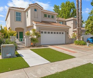 2910 W Laguna Ct, Elk Grove, CA, 95758