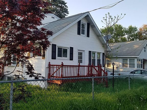 2nd image of 34 McNutt Ave