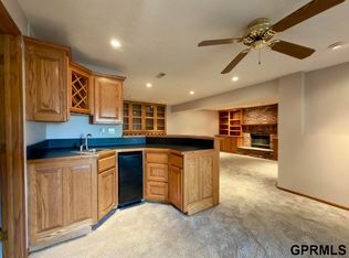 6308 S 28th St, Lincoln, NE 68516