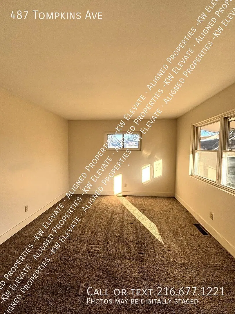 Akron 2 Bedroom Duplex! — Photo 4