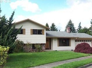 15627 SE Clinton Ct, Portland, OR 97236