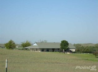 451 Country Place Rd, Weatherford, TX 76087