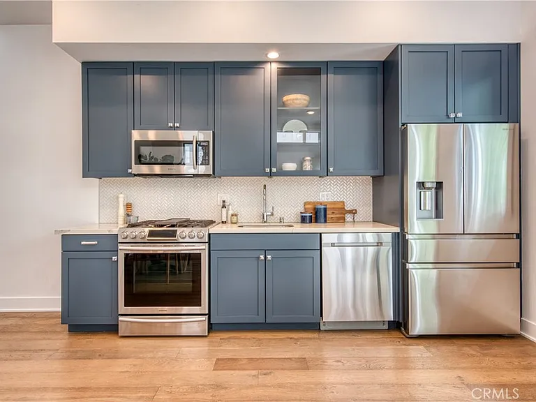 125 Hurlbut St #203 — Photo 13