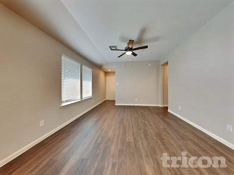 6918 Scarlet Sagebrush St — Photo 2