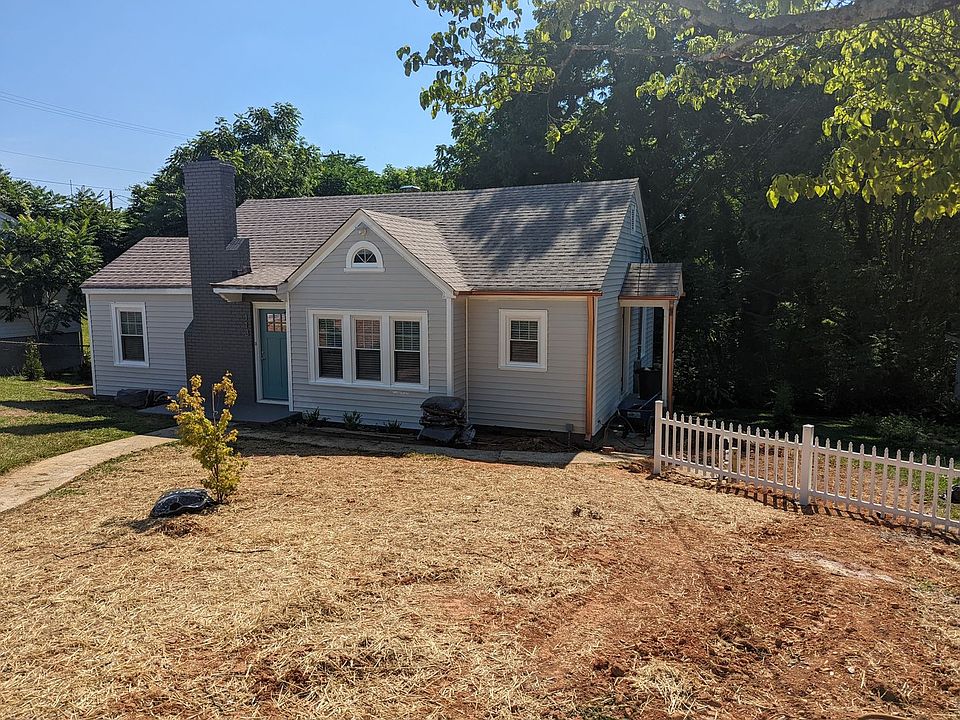 1st image of 113 Green Dr