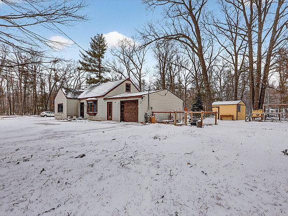 2nd image of 586 N Peterson Rd