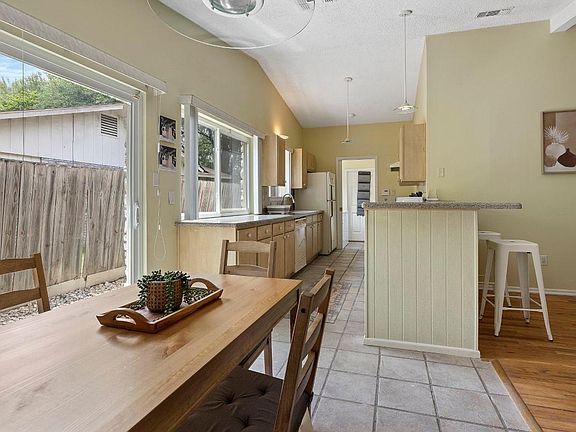 2nd image of 12738 El Sonteo St