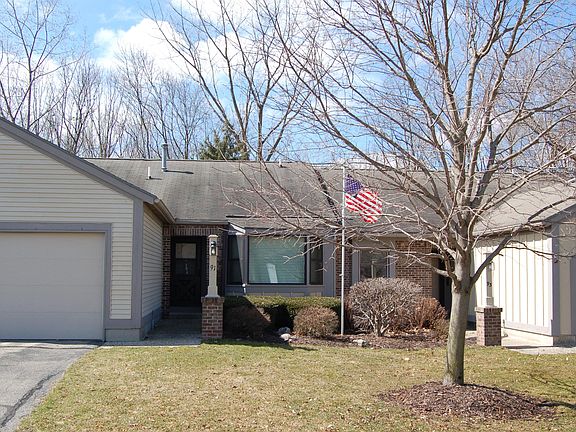 2nd image of 91 Skyline Cir NW