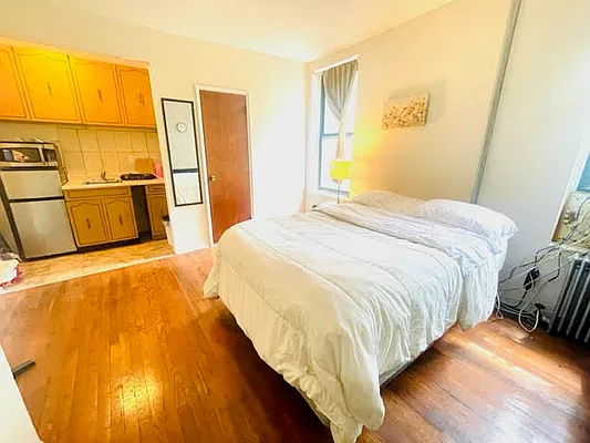 Rented by Oxford Property Group | media 12