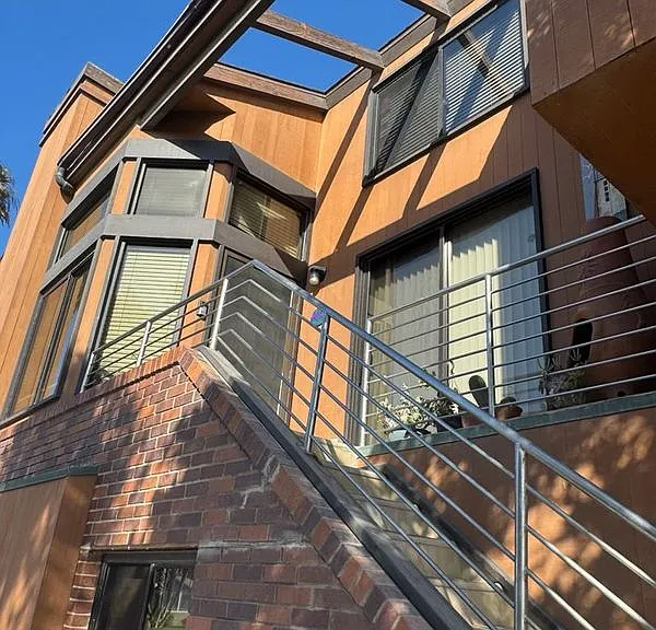 5811 Seashore Dr — Photo 2