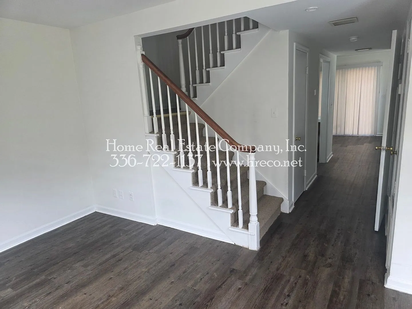 Brookglen Apartments | 1441 Brookwood Drive Apt A — Photo 3