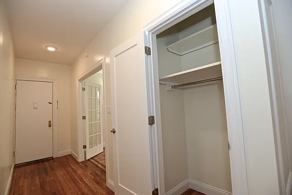 Rented by Space Real Estate | media 35