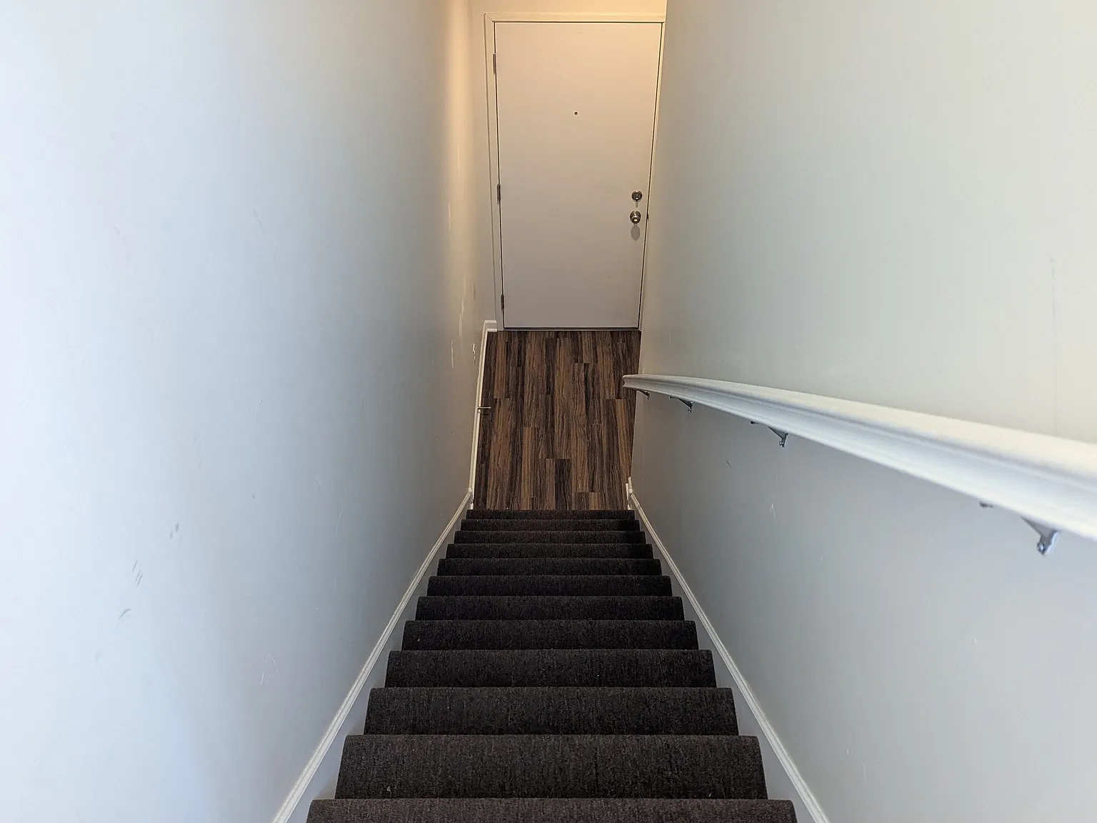 2 bed, 1.5 bath, 1000 sqft, $1,870 — Photo 3