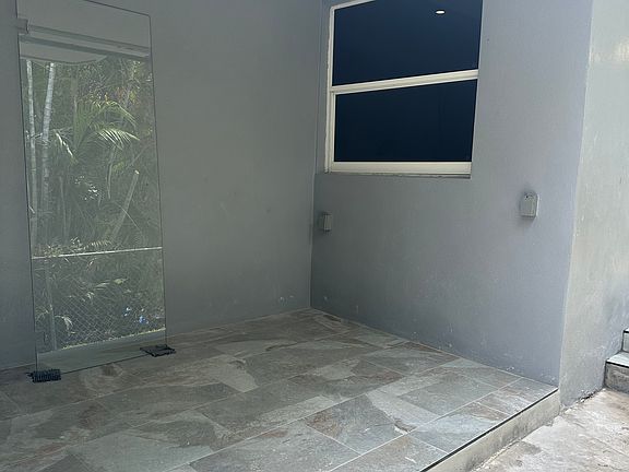 3rd image of 1628 NW 15th St #1
