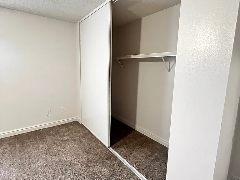 WIllowbrook Apartments — Photo 20