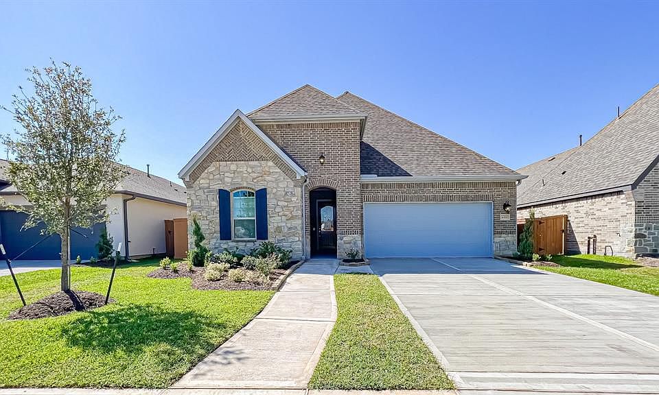 1st image of 680 Malibu Pines Dr