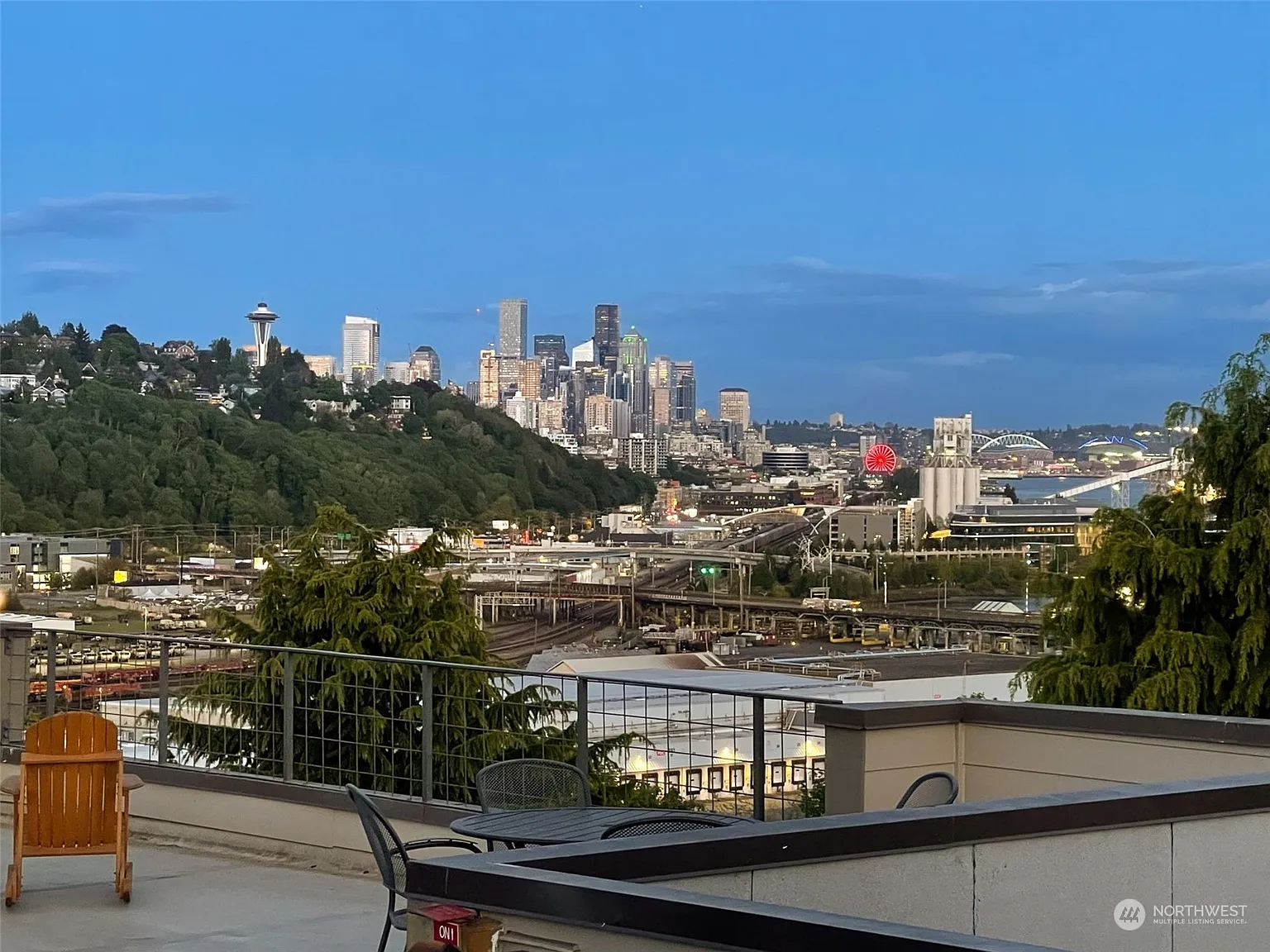 2200 Thorndyke Avenue W #401 photo 1