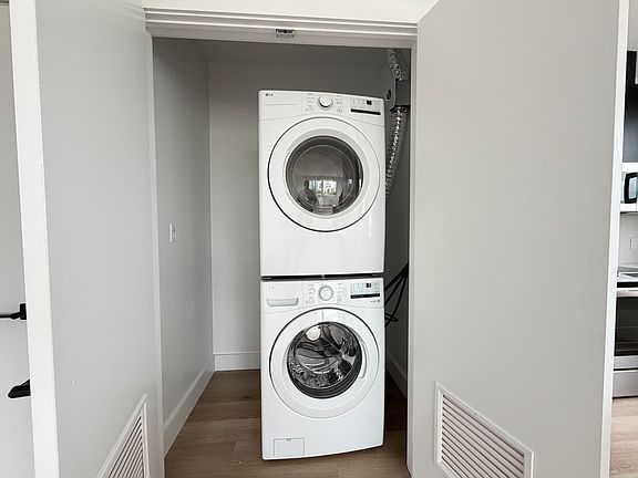2nd image of 36 Madison St #403