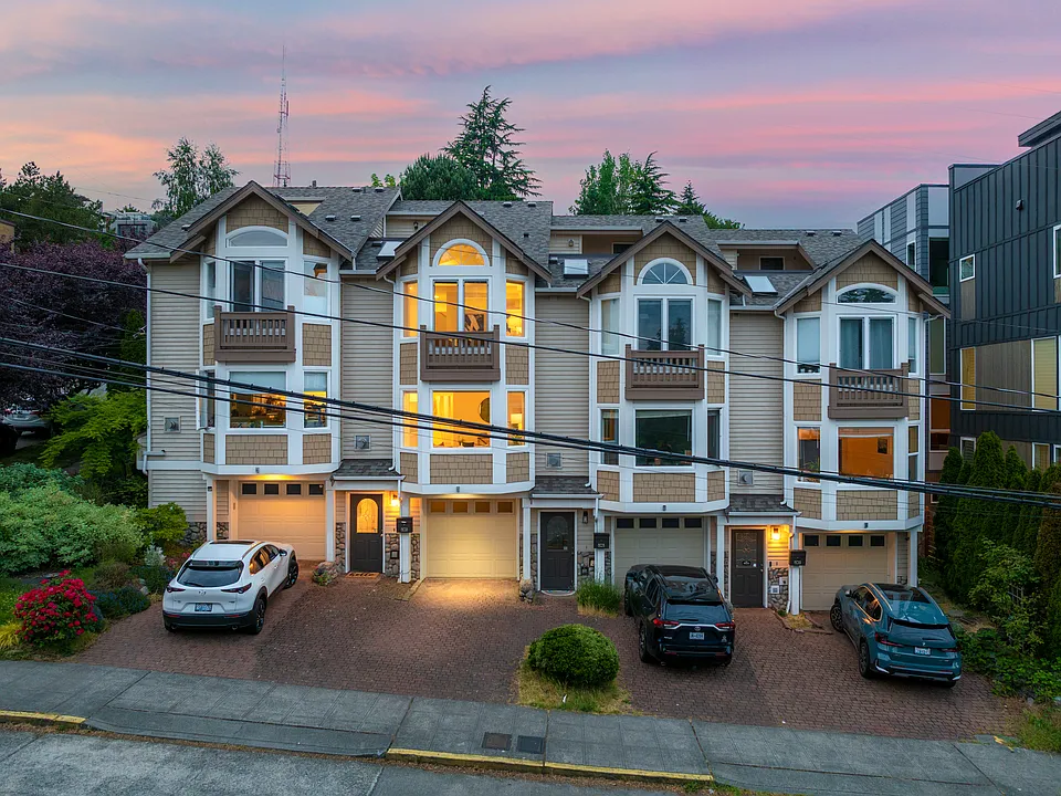 402 Aloha St