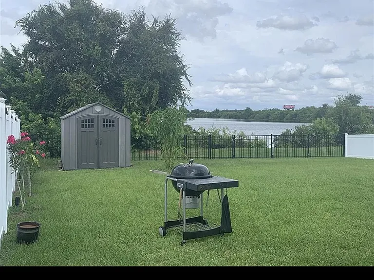 11338 Southwind Lake Dr — Photo 8