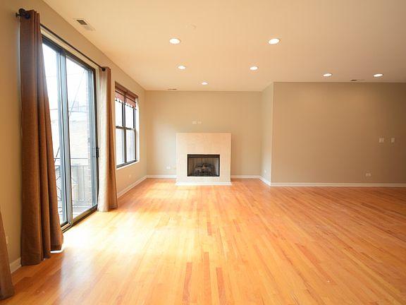 4th image of 2522 N Willetts Ct APT 2S