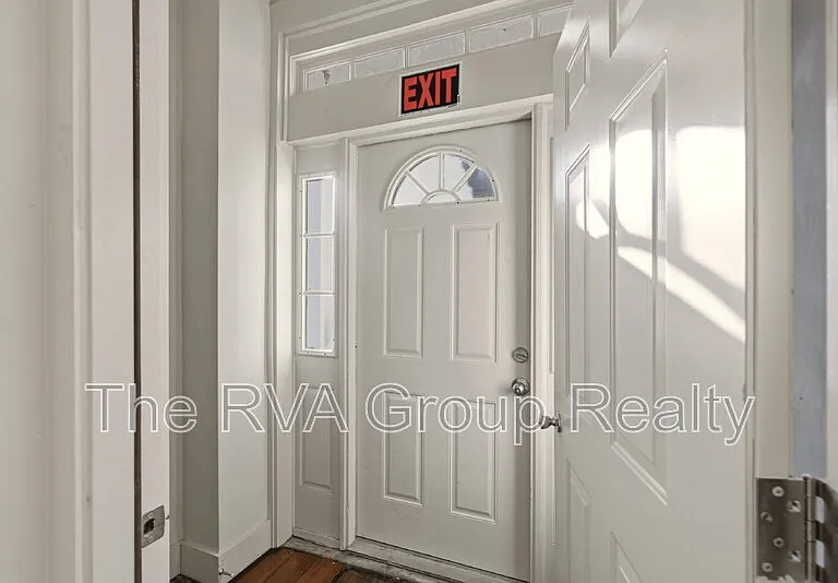 27 S Jefferson St #A — Photo 22
