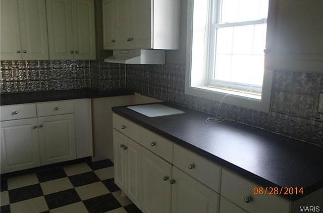 2nd image of 4600 Wizard Way