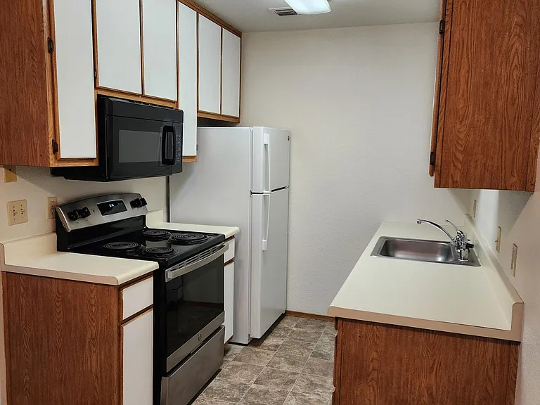 3266 La Canada Dr #7 — Photo 6