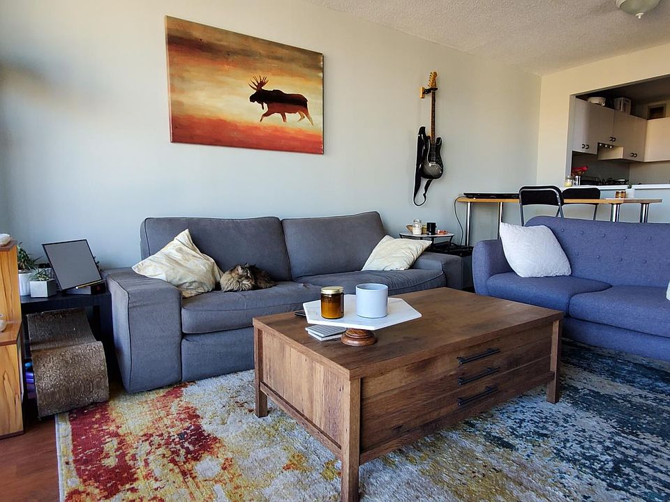 2nd image of 3660 N Lake Shore Dr APT 1606