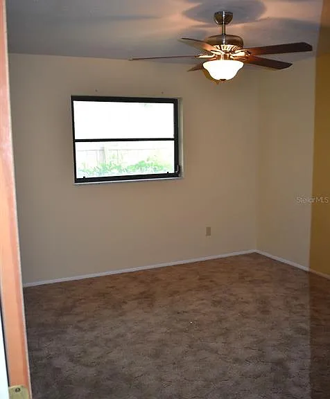 147 Hourglass Dr — Photo 4