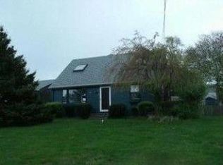24 Andrews Ct, Bristol, RI 02809