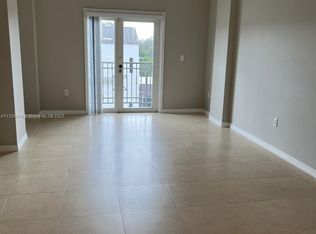 5271 SW 8th St APT 301, Miami, FL 33134