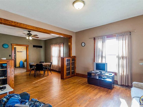 4th image of 2324 SE Virginia Ave