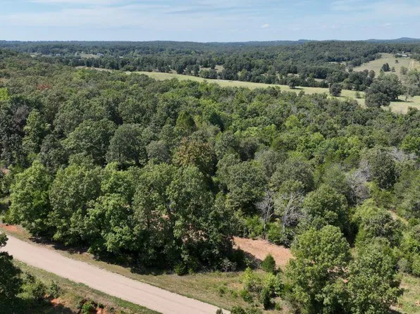 13 County Road 614, Mountain Home, AR 72653