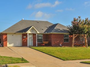 619 Brenna Rd, Waxahachie, TX 75165
