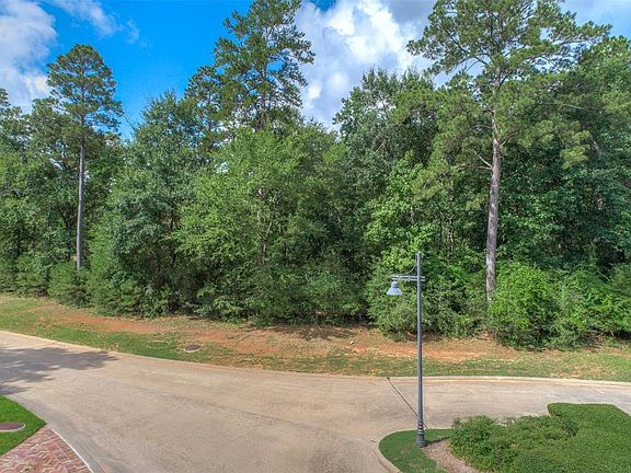 3rd image of 95 W Grand Regency Cir