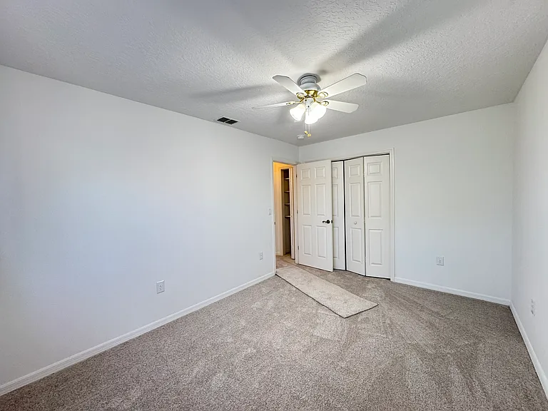 21606 Rosewood Ct — Photo 16