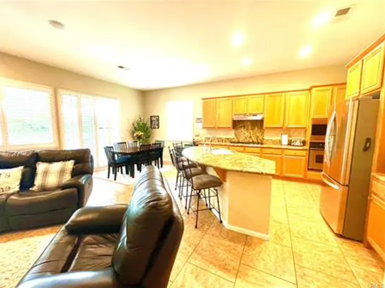 33845 Rustridge St — Photo 4