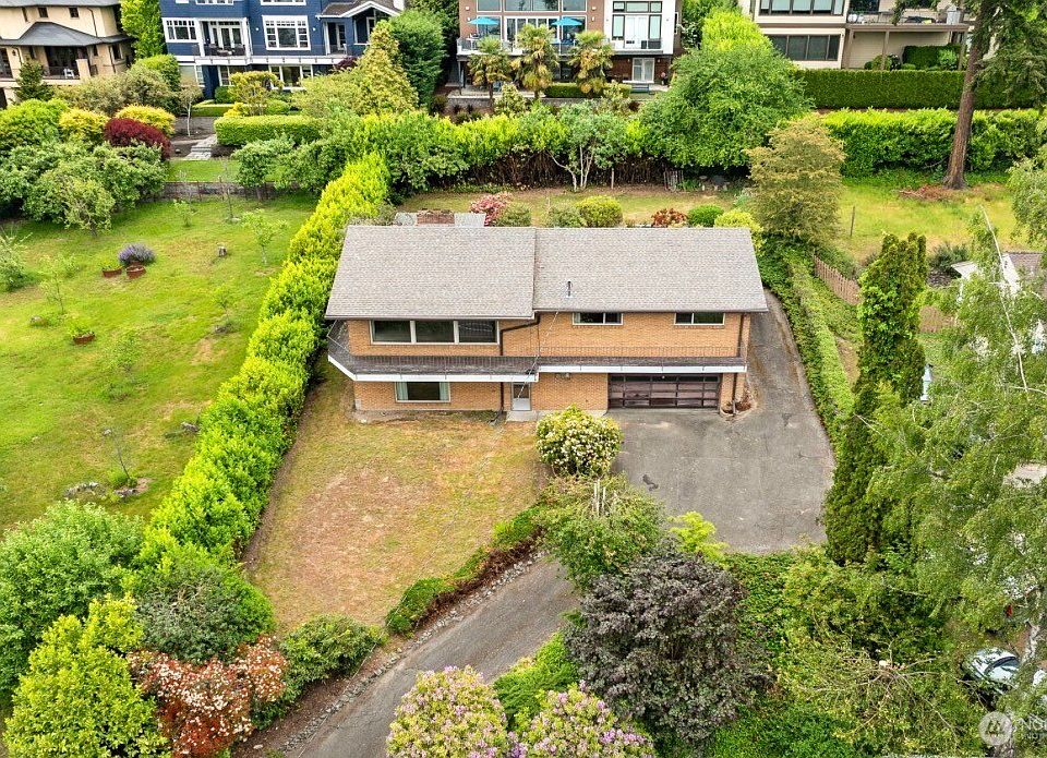 1st image of 9510 Lake Washington Boulevard NE