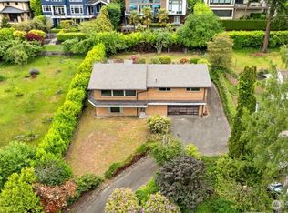 9510 Lake Washington Blvd NE, Bellevue, WA 98004